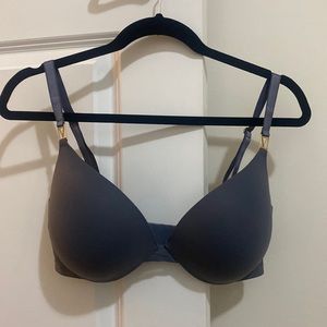 Like new Victoria Secret Uplift Plunge bra 36DD gray
